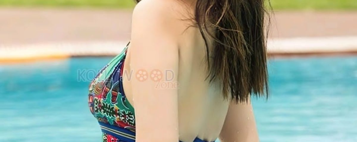 Bengali-Babe-Riya-Sen-Hot-Bikini-Photo-01